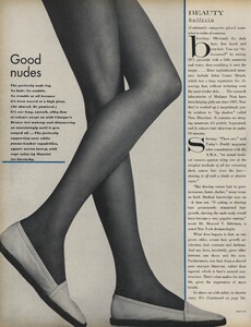 Beauty_US_Vogue_April_15th_1970_03.thumb.jpg.405e66437f7d0bd60edec9a311650c29.jpg