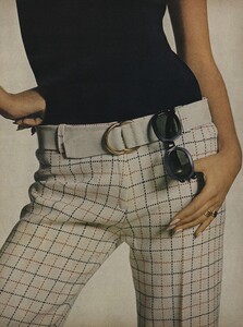 Beauty_US_Vogue_March_15th_1966_04.thumb.jpg.22448a095b790b412d7b6b35a38ca3f9.jpg