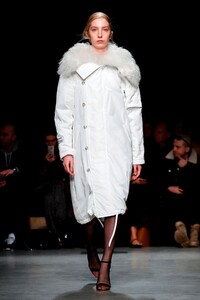 Brognano-RTW-FW18-Milan-2391-1519403738.thumb.jpg.7c6eb448521941febf45291fee8021f9.jpg