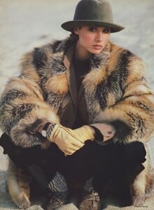 Casual_Novick_US_Vogue_October_1984_01.thumb.jpg.2626c6aa8e26aab3cbfc970ef632b5fd.jpg