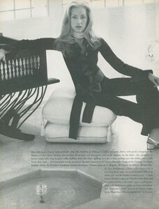 Clarke_US_Vogue_April_1st_1970_05.thumb.jpg.5c305adf43bd49afd2bce4f2b4c8618a.jpg