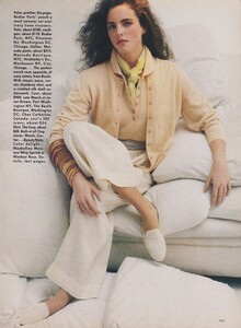 Classic_Novick_US_Vogue_March_1988_06.thumb.jpg.f2cf6ca78633f60352037d7633b7b058.jpg