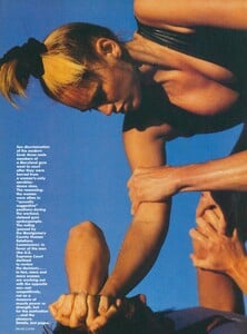 Comte_US_Vogue_April_1987_05.thumb.jpg.6d8eec7e7c0d5dc1438f4091cd9143cb.jpg