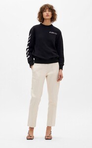 DL-ITALIC-LOGO-PULLOVER-A3226-R20_1000x2000_A3226R20-W-BLACK-02.jpg