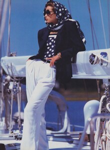 Demarchelier_US_Vogue_December_1986_04.thumb.jpg.bc6b5b3b5e3ce7a62a5411f8cf876a35.jpg