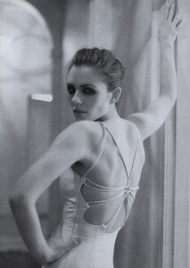 EH_Meisel_US_Vogue_March_1996_03.thumb.jpg.d03ae40ccf1508671ea53fedb7e78e26.jpg