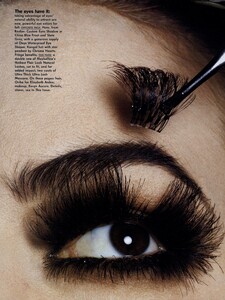 Eyeopener_Penn_US_Vogue_September_1991_04.thumb.jpg.a489519416537b92a8d3fd1f13aeb006.jpg