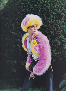 Fluff_Meisel_US_Vogue_September_1994_02.thumb.jpg.1043c4585c877e73595f24fcf116ae87.jpg