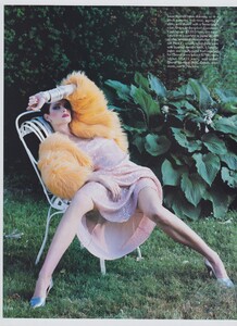 Fluff_Meisel_US_Vogue_September_1994_03.thumb.jpg.3b1133d5d92fed23eb6472fb2df1e134.jpg