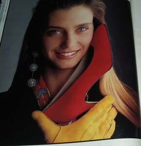 GraziaIT1989no2535.thumb.jpg.8d9f929e3212899348be8d450f64b8e6.jpg