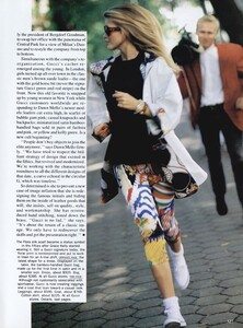 Gucci_Elgort_US_Vogue_December_1990_06.thumb.jpg.4702ce71a442158590aa7cbed72851ce.jpg