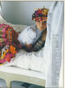 Halard_US_Vogue_April_1987_16.thumb.jpg.6bbf07214509e264fe865ab9bdee9f2c.jpg