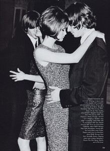 Hanson_US_Vogue_August_1995_06.thumb.jpg.188377bfd569b33e53539a82cf42ac85.jpg