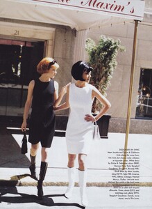 Hanson_US_Vogue_August_1995_09.thumb.jpg.1e9b2ad3b2d6f1e11d45dbe54e34f61d.jpg