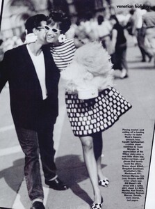 Holiday_Demarchelier_US_Vogue_December_1990_04.thumb.jpg.b68f18f439babbfdb0c403cebb214c26.jpg