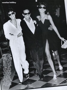 Holiday_Demarchelier_US_Vogue_December_1990_13.thumb.jpg.a641ac99cc397023e848d5bd7c38d5df.jpg