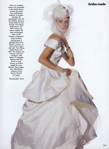 Lange_Penn_US_Vogue_December_1990_04.thumb.jpg.8f6a9fbcb096ddee0cdd85a3a894f794.jpg