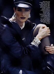 Lindbergh_US_Vogue_September_1991_03.thumb.jpg.085e8e3f5d4dff013f64681c14b00be4.jpg