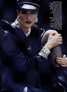 Lindbergh_US_Vogue_September_1991_03.thumb.jpg.213eb3ae2434a3e68ca41c35736adba6.jpg