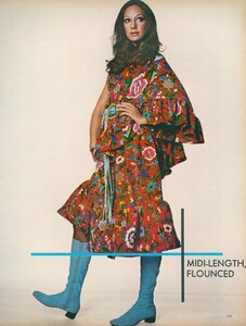 Little_Dress_US_Vogue_April_1st_1970_04.thumb.jpg.73b0aa2a0a380c4b7f3c3b305d97ccb9.jpg