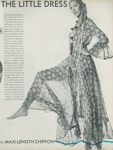 Little_Dress_US_Vogue_April_1st_1970_14.thumb.jpg.5c061f5570522306b18d3fe51f3e30e5.jpg