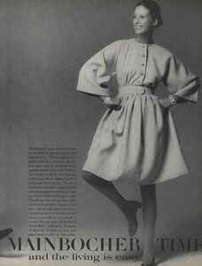 Mainbocher_Penati_US_Vogue_April_15th_1970_02.thumb.jpg.2d8a85ff956e5bd088e00ba453f6d10b.jpg