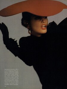 Maser_US_Vogue_November_1987_01.thumb.jpg.f8e44ca091072ef80a6d623b8ac689e0.jpg