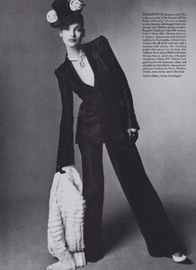 Mavericks_Meisel_US_Vogue_September_1994_02.thumb.jpg.35b31c32032024ab13e5ed4b1f9b0403.jpg