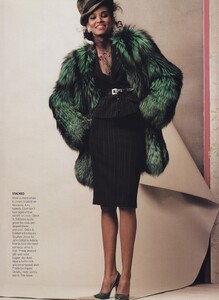 McDean_US_Vogue_July_2004_07.thumb.jpg.a1e34726e1d79af9e45d4e03378e9916.jpg