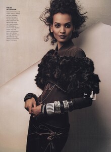 McDean_US_Vogue_July_2004_09.thumb.jpg.12675c7826f9ed5dcea030a928d466ba.jpg