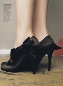 McDean_US_Vogue_July_2004_11.thumb.jpg.e9a22ae9e9ec5290cf7c3c4d3c2b80c3.jpg