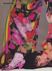Meisel_US_Vogue_March_1988_07.thumb.jpg.7bca94d0ba8634b7d002d8c787a848af.jpg