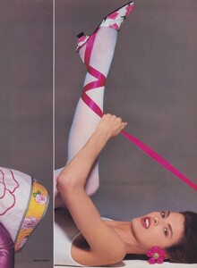 Meisel_US_Vogue_March_1988_10.thumb.jpg.5d77de4cc52011ae10364744e5caa58d.jpg