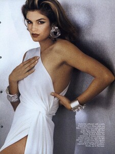 Metzner_US_Vogue_February_1992_03.thumb.jpg.c0c05633d8e47674e1f213c858cf9f4d.jpg
