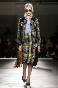 N21-RTW-FW18-Milan-0786-1519237436.thumb.jpg.684bd2973a1d83c5099388488f726719.jpg