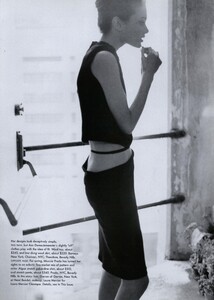 Neomodernists_Meisel_US_Vogue_March_1996_15.thumb.jpg.d99b4509d302e20d7cd5b87262e8cc98.jpg