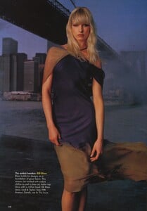 New_York_Meisel_US_Vogue_July_1997_05.thumb.jpg.9426e411dde133249144953bad68b166.jpg