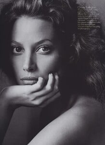 Nobody_Penn_US_Vogue_September_1994_02.thumb.jpg.30ef32ba837b12fb5227249d73c84231.jpg
