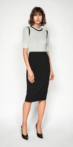 Panelled-Pencil-Skirt-T10145-S20_1000x2000_637360221369494188_T10145-S20-990-1.jpg