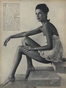 Parkinson_Horst_US_Vogue_January_1st_1965_13.thumb.jpg.1e1d014e4750687db994e32135e38477.jpg