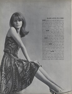 Penati_US_Vogue_May_1965_05.thumb.jpg.0a7baf0bed131a245a4f453ee71631e4.jpg