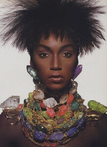 Penn_US_Vogue_April_1988_06.thumb.jpg.4b448c4df54a19d3b3ec28b27a66cbea.jpg