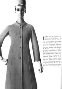 Penn_US_Vogue_March_15th_1966_07.thumb.png.2bfdf8ffb7551df43b6e6b43a52405c1.png