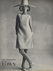 Penn_US_Vogue_May_1966_01.thumb.jpg.71e89802e64329896f8b07b9fbfe94a5.jpg