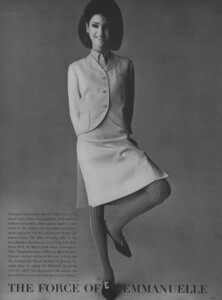 Predictions_Penn_US_Vogue_January_1st_1965_07.thumb.jpg.44602b374434b91fa500d065281cf730.jpg