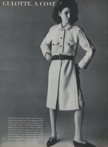 Predictions_Penn_US_Vogue_January_1st_1965_10.thumb.jpg.58a315166f8ab22d4ad8ee1e712819d7.jpg