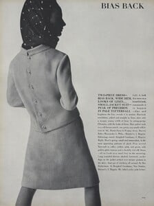 Predictions_Penn_US_Vogue_January_1st_1965_11.thumb.jpg.df942a39eb6b1093830bcd64e47188f4.jpg