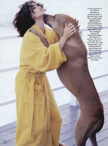 Ritts_US_Vogue_December_1990_03.thumb.jpg.a8afacab129e4e236e8f3042f6fa98bd.jpg