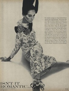 Romantic_Stern_US_Vogue_March_15th_1966_01.thumb.jpg.2e539deff2f430d5a40c777775b1e6d8.jpg
