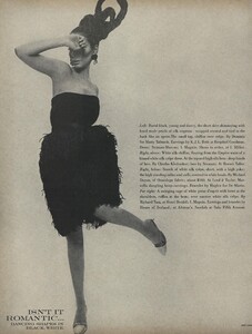 Romantic_Stern_US_Vogue_March_15th_1966_03.thumb.jpg.22bb47e43c3d031f2b3b4e751d596aad.jpg